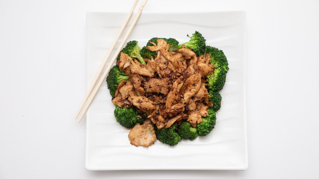 E14. Pepper Garlic · Sauteed with garlic, white pepper over broccoli and a choice of meat.