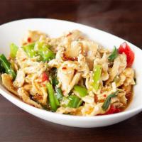 Hunan Style Chicken · Spicy level 1. Breast meat chicken, bell peppers, garlic, chilli flakes, and wine sauce.