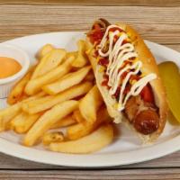 Hot Dog & Fries · Hot dog con papas.
