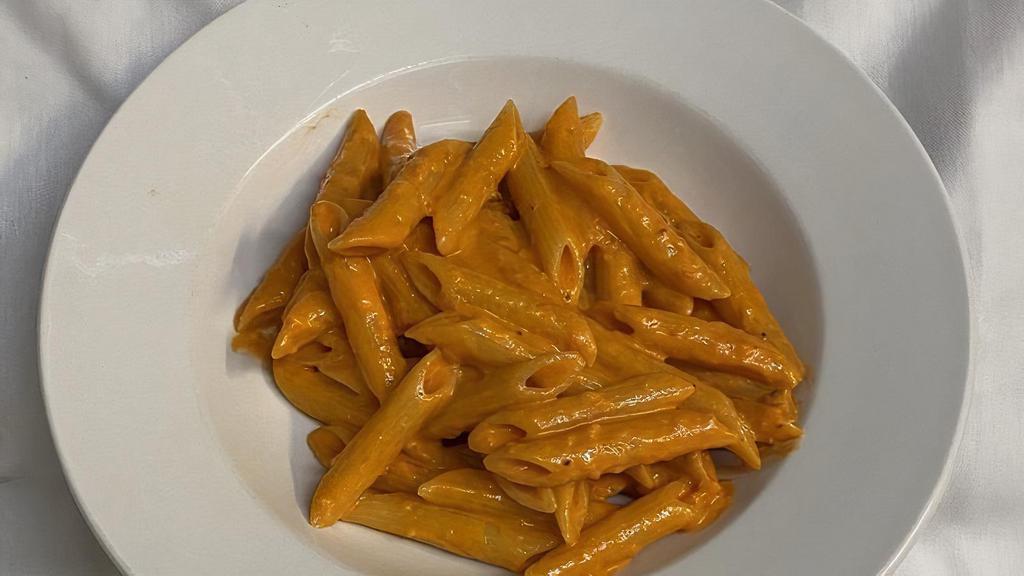 Penne Pasta · With a choice of, butter, tomato or pink sauce.