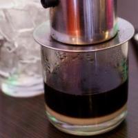 55 - Vietnamese Iced Black Coffee - 冰黑咖啡加甜奶 - Cafe Đen Đá · 