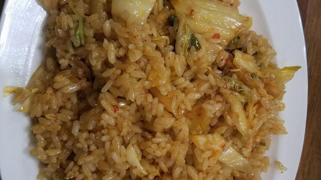 Kimchi Fried Rice · 辣白菜炒饭