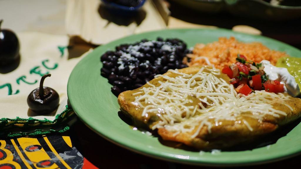 Chile Rellenos - Chile Pasillas stuffed... · Two chile pasilla stuffed with jack cheese in egg battered, topped with tomatillo sauce and cheese. Choice of tortillas. Choice of beans. Serve with tomato rice, sour cream, lettuce, and guacamole.