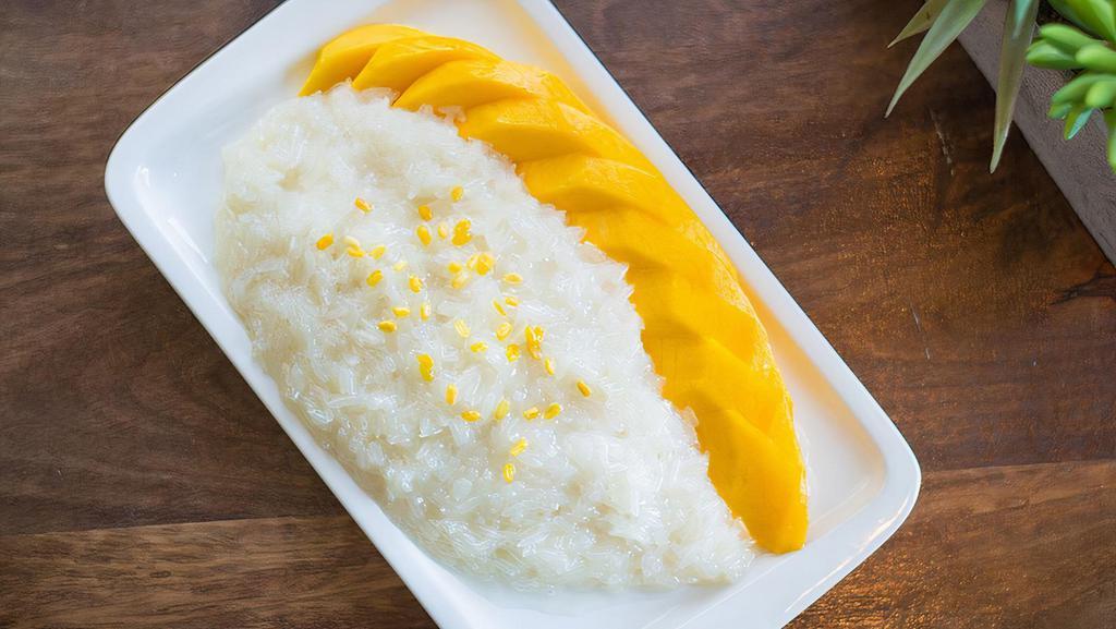SRM · Sweet sticky rice with mango (seasonal).