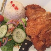 Milanesa de pollo  · Breaded chicken and two choices French fries , rice or salad .
