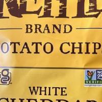 Kettle White Cheddar Chips · 