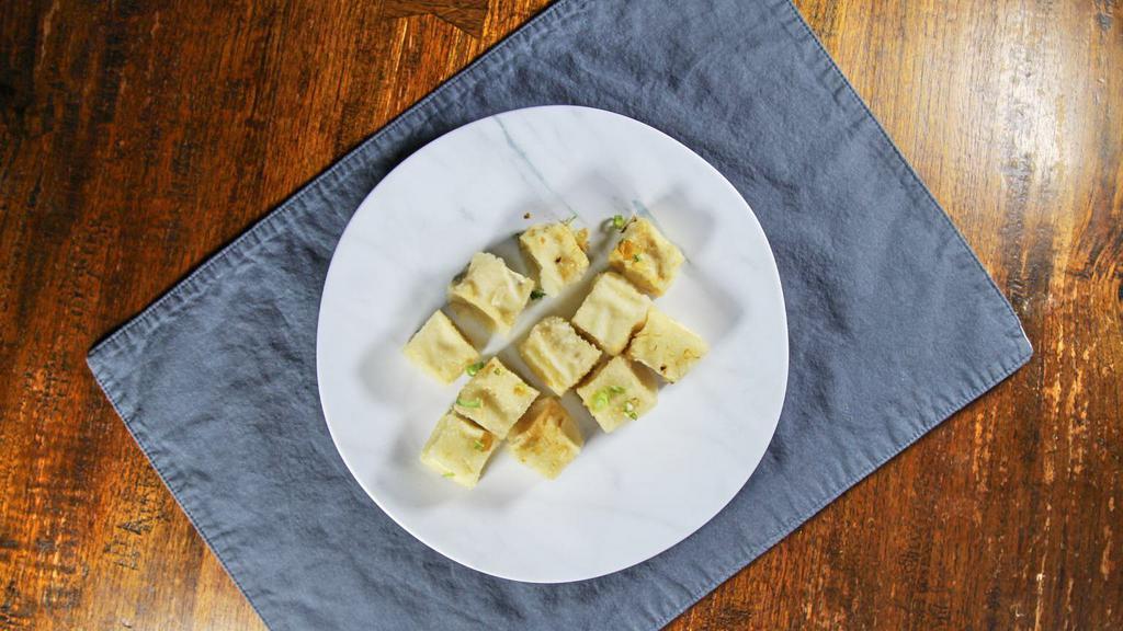 Agedashi Tofu · Lightly deep fried tofu w/ house sauce.