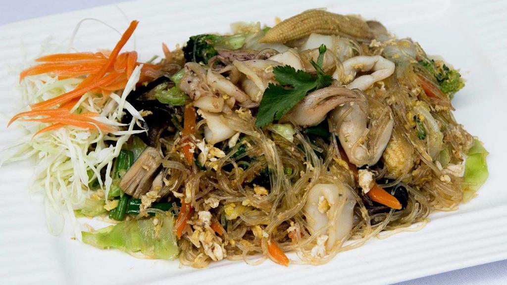 58. Pad Woon Sen · Stir-fried bean thread with napa cabbage, carrot, baby corn. green onion straw, mushrooms, and egg.