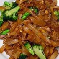 Pad See Eew · Sauteed wide rice noodles with your choice of meat or vegetables and tofu, egg, broccoli, ca...