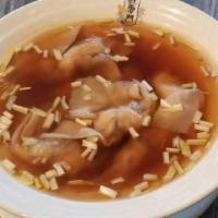 Shrimp Dumpling Soup  鮮蝦水餃 · 8 pcs