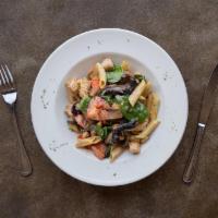 Penne Marsala · Chicken, portabella mushroom, spinach, and diced tomatoes in a marsala cream sauce