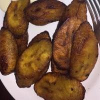 Solo Plátanos fritos / Fried plantain only · 