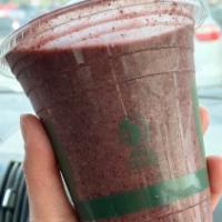 Berry Happy Together · Blueberries, raspberries, spinach, banana, almond milk.