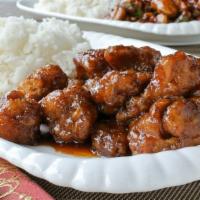 Beijing Sweet and Sour Pork/Chicken 糖醋肉段/雞塊(午餐) · Includes hot and sour soup and a side of white rice, brown rice, fried rice, or chow mein.