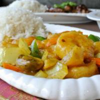 Curry 咖哩(午餐) · Made with potatoes and vegetables, stir-fried in a yellow curry sauce. Gluten free. Includes...