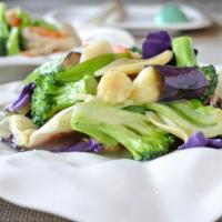 Vegetable Combination 素什錦 · Stir fry with broccoli, carrots, cabbage, mushroom, baby corn, bamboo shoots, and watercress...