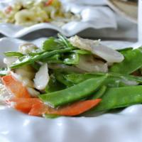 Chicken and Snow Peas 雪豆雞 · Sliced chicken with fresh snow peas, carrots, and watercress. Gluten free.