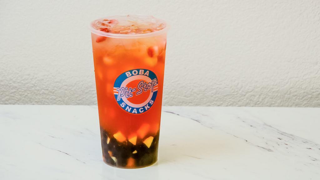 Tootea Fruity · Strawberry, peach and mango organic green tea with strawberry, mango and pineapple bits.

*BOBA NOT INCLUDED