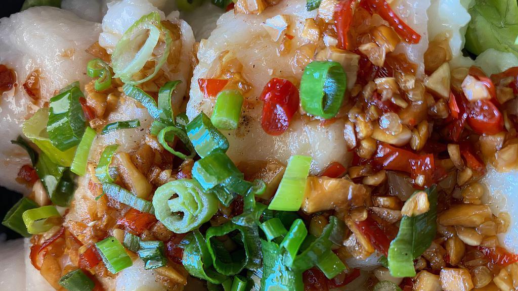 口味魚-Tasty Fish Filets w House Special Sauce · Fish fillets prepared with garlic, red pepper, and multi-flavor seasonings.