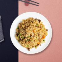 Combo Ratio Fried Rice · Fried rice with prawns, chicken, green peas, carrots, onions, and egg.