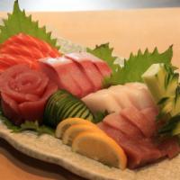 Chef Sashimi Deluxe · Chef's Choice Assorted Sashimi 20 Pieces.