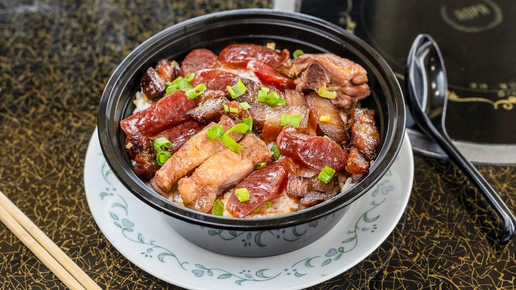 23. Preserved Chinese Sausage, Pork, and Duck 金牌腊味蒸饭 · 
