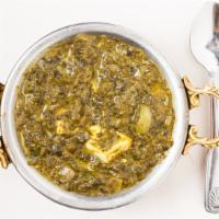 Chicken Saag Wala · Chicken cooked with delicately spiced creamed spinach.