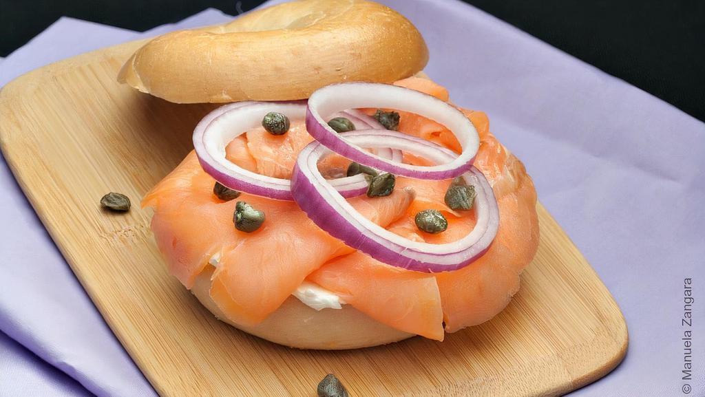 Bagel smoked salmon · Plain toasted bagel, cream cheese and Scottish smoked salmon with capers and onion