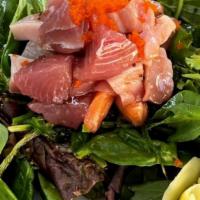 Assorted Sashimi · 8 pieces of chef’s choice with wakame salad.