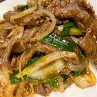 114. Mongolian Beef蒙古牛 · Hot & spicy.