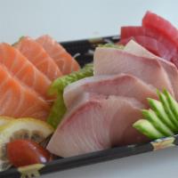 Sashimi Combo · Tuna sashimi, Salmon sashimi, Hamachi sashimi