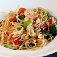 Drunken Linguine · Thai style spicy linguini, tomatoes, bamboo shoots, broccoli, bell peppers, cabbage ,Onion, ...