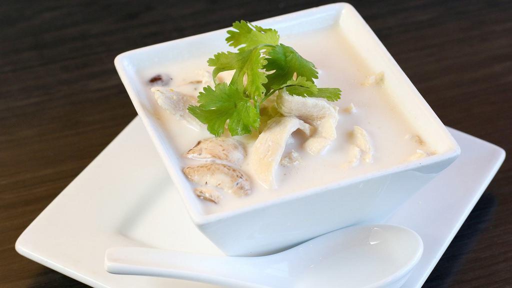 Tom Kha Noodle soup with chicken · Coconut soup, bean sprout, mushroom cilantro, galangal, chicken with rice noodle.