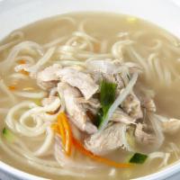 N7. Dak Kal Gook Soo · Noodle soup with chicken and vegetables.