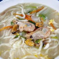 N3. Hae Mool Kal Gook Soo · Noodle soup with seafood, egg, and vegetables.