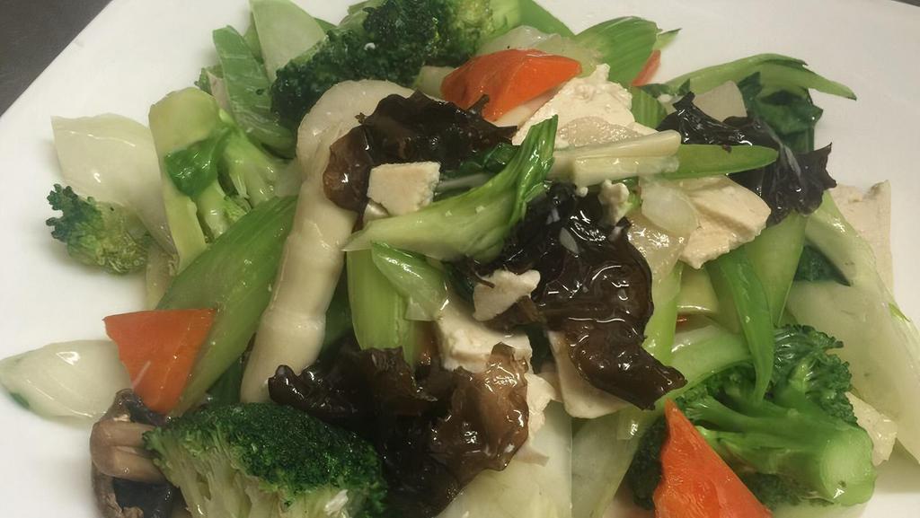 #84. Combination Vegetable  素什锦 · ** Additions of items will increase $ 1.00/item

Bok choy, broccoli, mushroom, carrot, celery, bamboo, woodear, tofu.