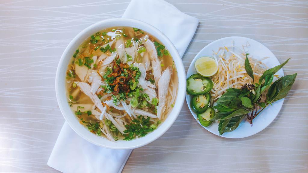 20. Phở Gà · Chicken with noodle soup.