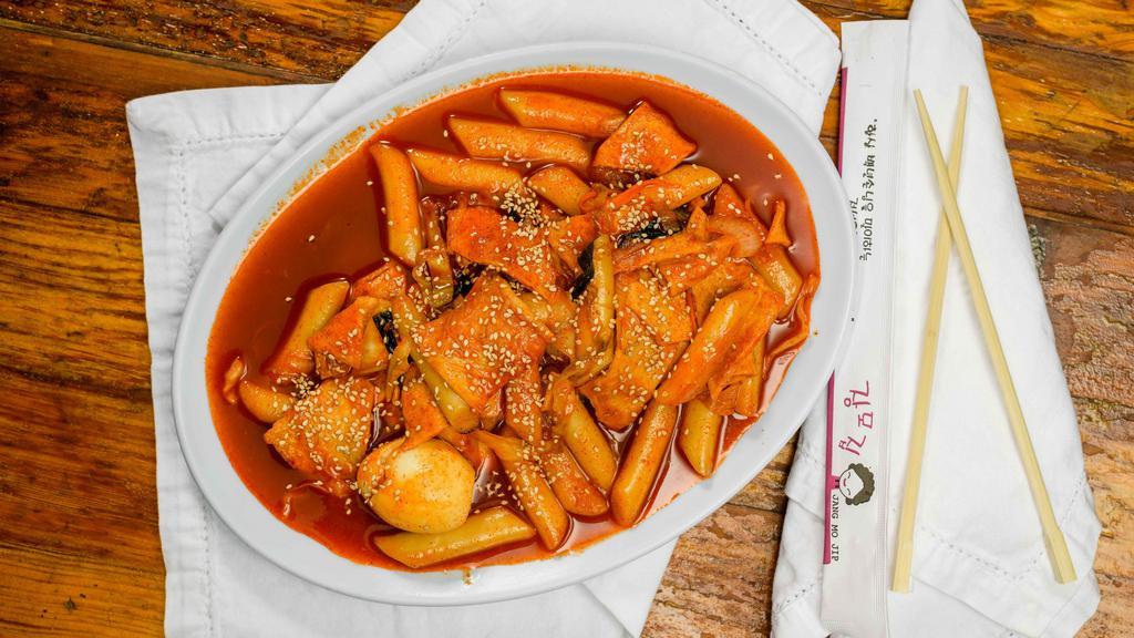 Spicy Rice Cake(떡볶이) · Rice Cake with Fish Cake, Egg, and Vegetables in a spicy and sweet sauce