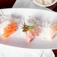 SASHIMI DELUXE · 15Pcs Chef Choice Sashimi Served with Rice
