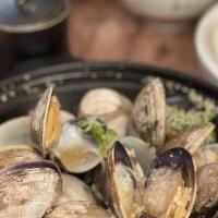 Asari butter sakamushi · Steamed Manila clams with sake, butter and garlic soy