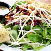 Mixed Green Salad · Popular. With fresh vegetables, garlic breadsticks, and your choice of homemade dressing.