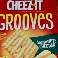Cheez It White Cheddar Cheese Crackers (2oz) · 