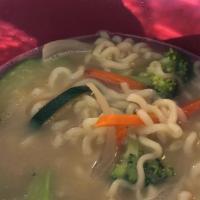 House Mandoo Soup · Wonton soup