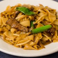 Beef Chow Fun
 · Stir-fried with scallions, onions, beans sprouts, and ribbons of fresh rice noodles.