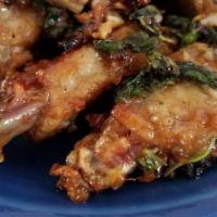 Fried Chicken Wings with Fish Sauce- Canh ga chien nuoc mam · 