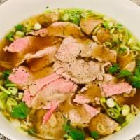 Pho tai bo vien- beef ball & rare slice beef noodle soup · 