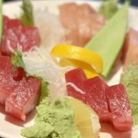 Tuna Sashimi Deluxe (22 Pieces) · 