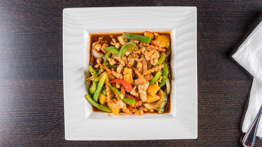 H8. Cashew Mango · Spicy. Contains nuts. Bell pepper, onion, cashew nut, mango sautéed in chili sauce with choice of protein.