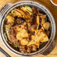 枝竹羊腩煲 / Lamb Stew with Dry Bean Curd in Clay Pot · 