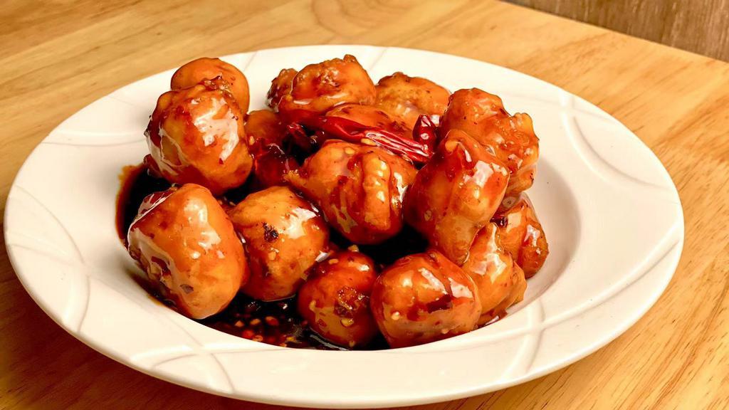 General Tso Meatless Chicken 左宗素雞 · Meatless chicken stir-fried in our delicious sweet and spicy brown sauce. Vegan and spicy.